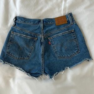 Levi’s 501 Jean Short - 26